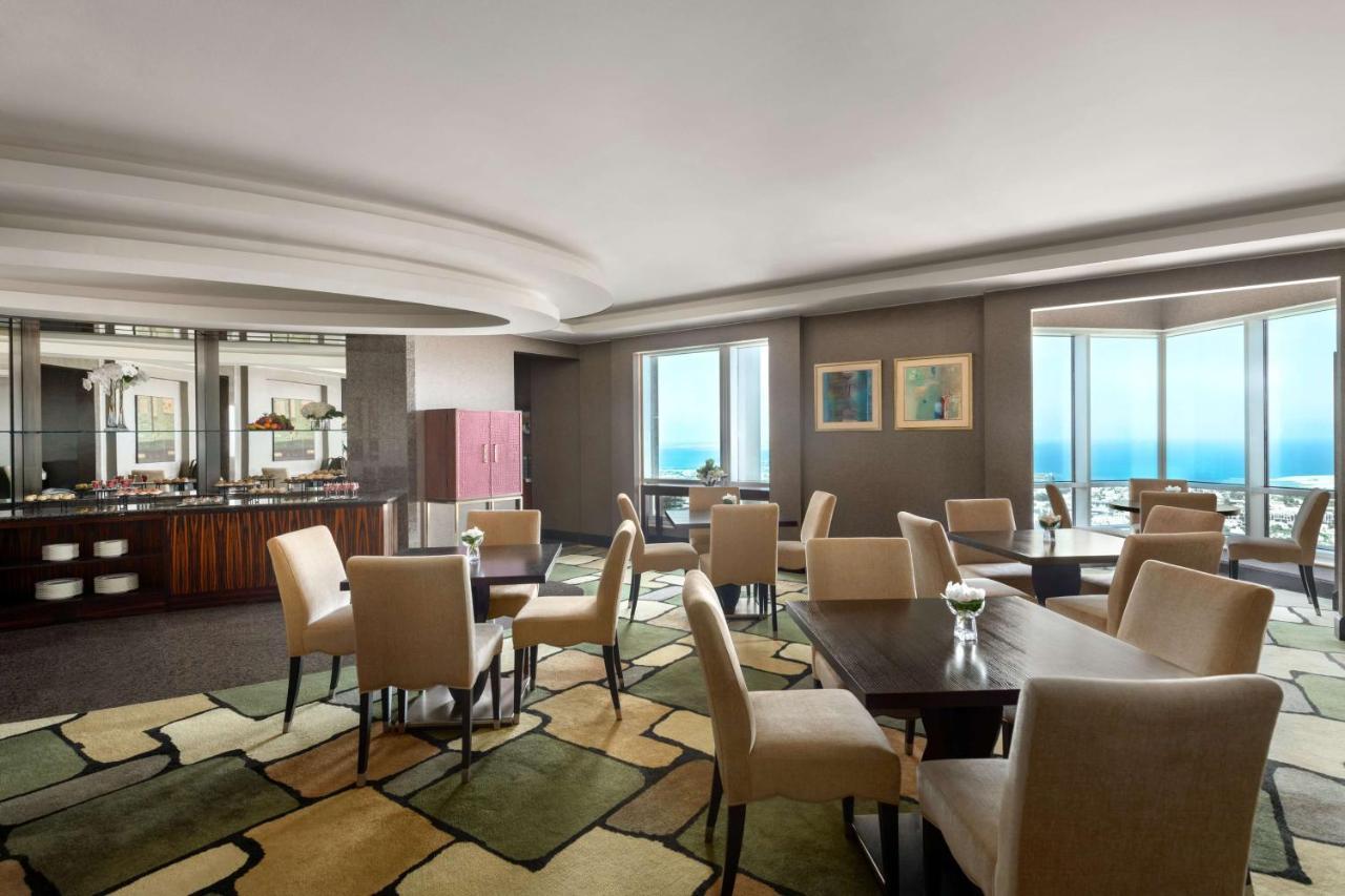 Horizon Premier Room Lounge Access Including Afternoon Tea All Soft Beverages Evening Sundowners & Canapes,1098120450:JPEG