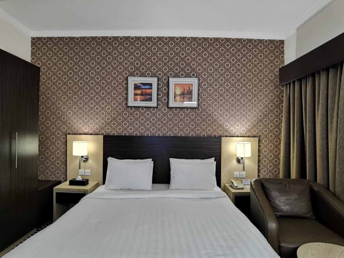 Standard Room,1435906321:JPEG