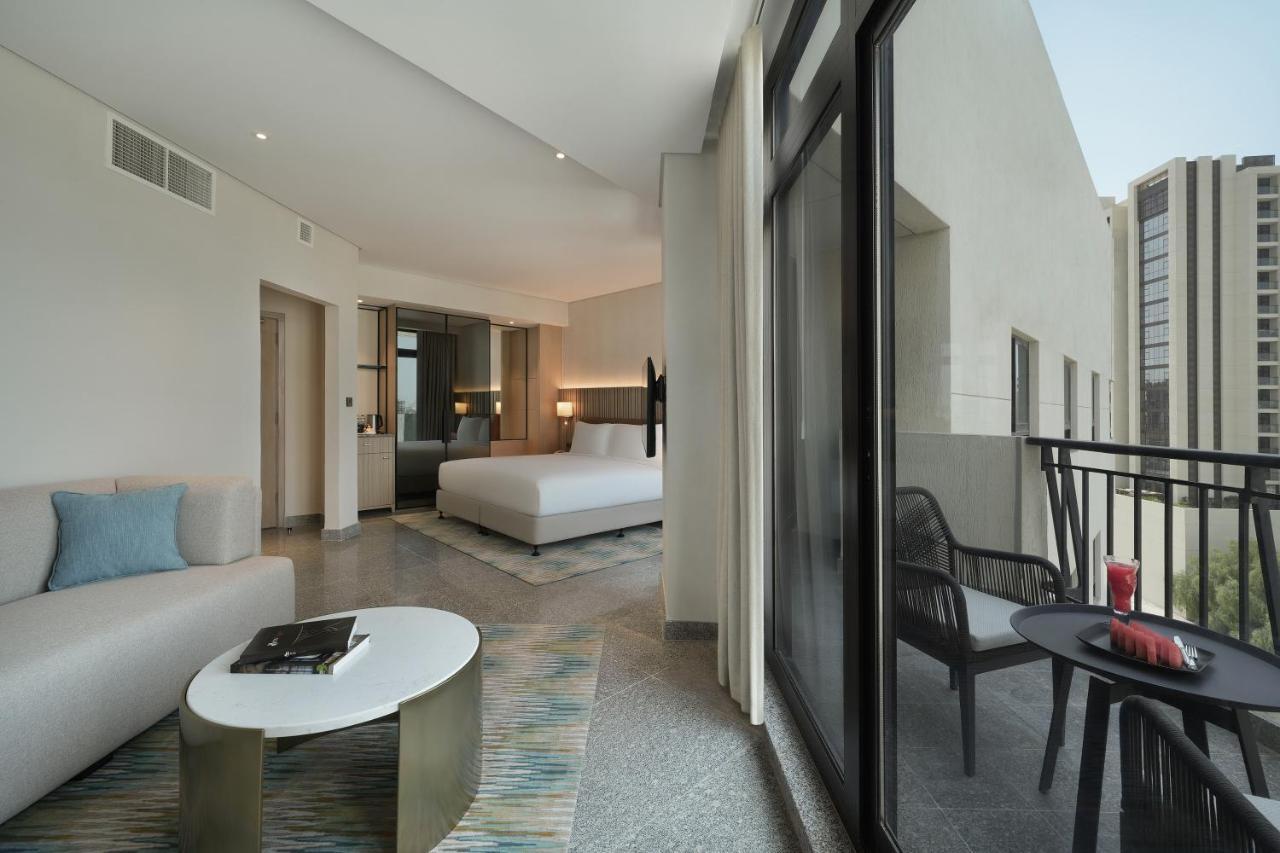 Spacious Room Balcony King Bed,1304878402:JPEG