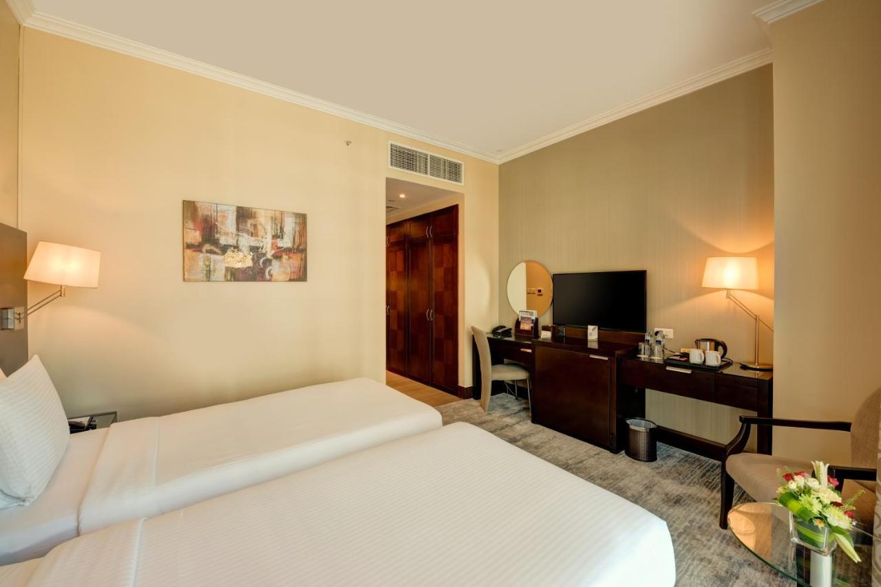 Superior Tweepersoonskamer met 2 Aparte Bedden en Uitzicht op de Khor Dubai
