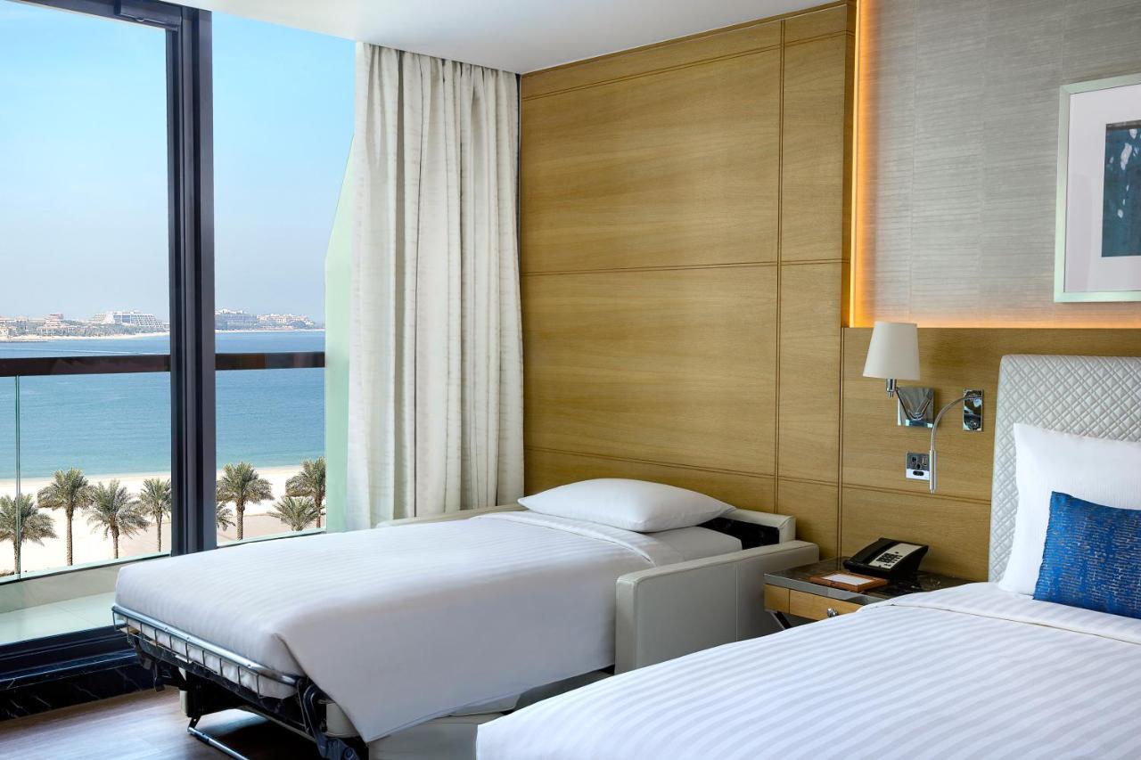 M Club Room 1 King Bed Sofa Bed Club Lounge Evening Cocktail Hours Private Balcony,1350864775:JPEG