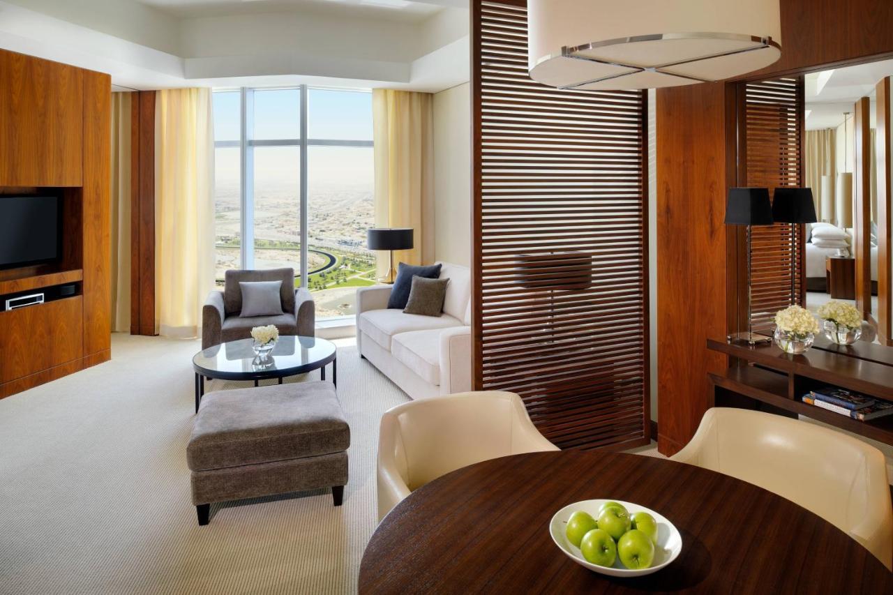 Executive Suite Lounge Access,1164154152:JPEG