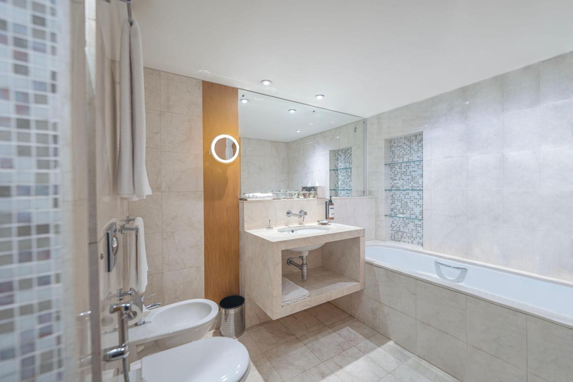 King or Twin Room Staycation & 45-min ice rink access,1668054275:JPEG