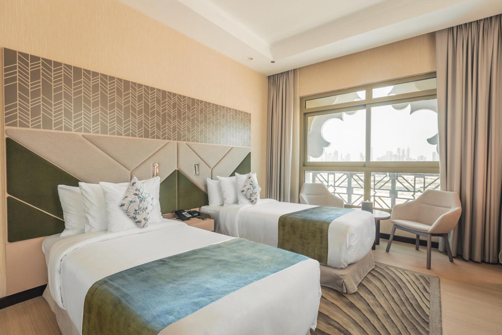 Superior Balcony F&B Salon Complimentary Shuttle to Dubai Mall & La Mer Beach,1059649942:JPEG