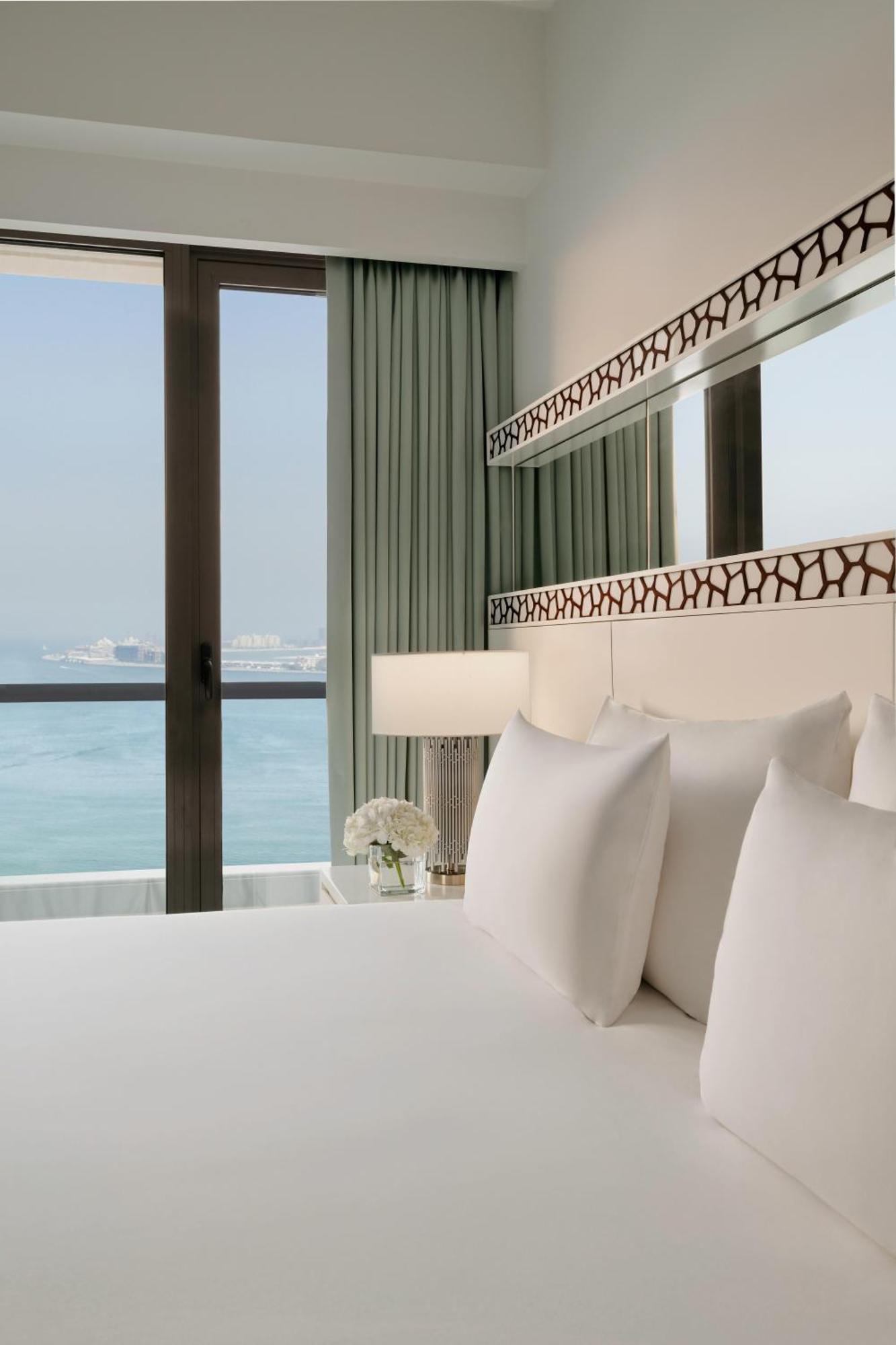 Club Sea View Room with Balcony-Higher floor & Coral Lounge Access,1693291215:JPEG