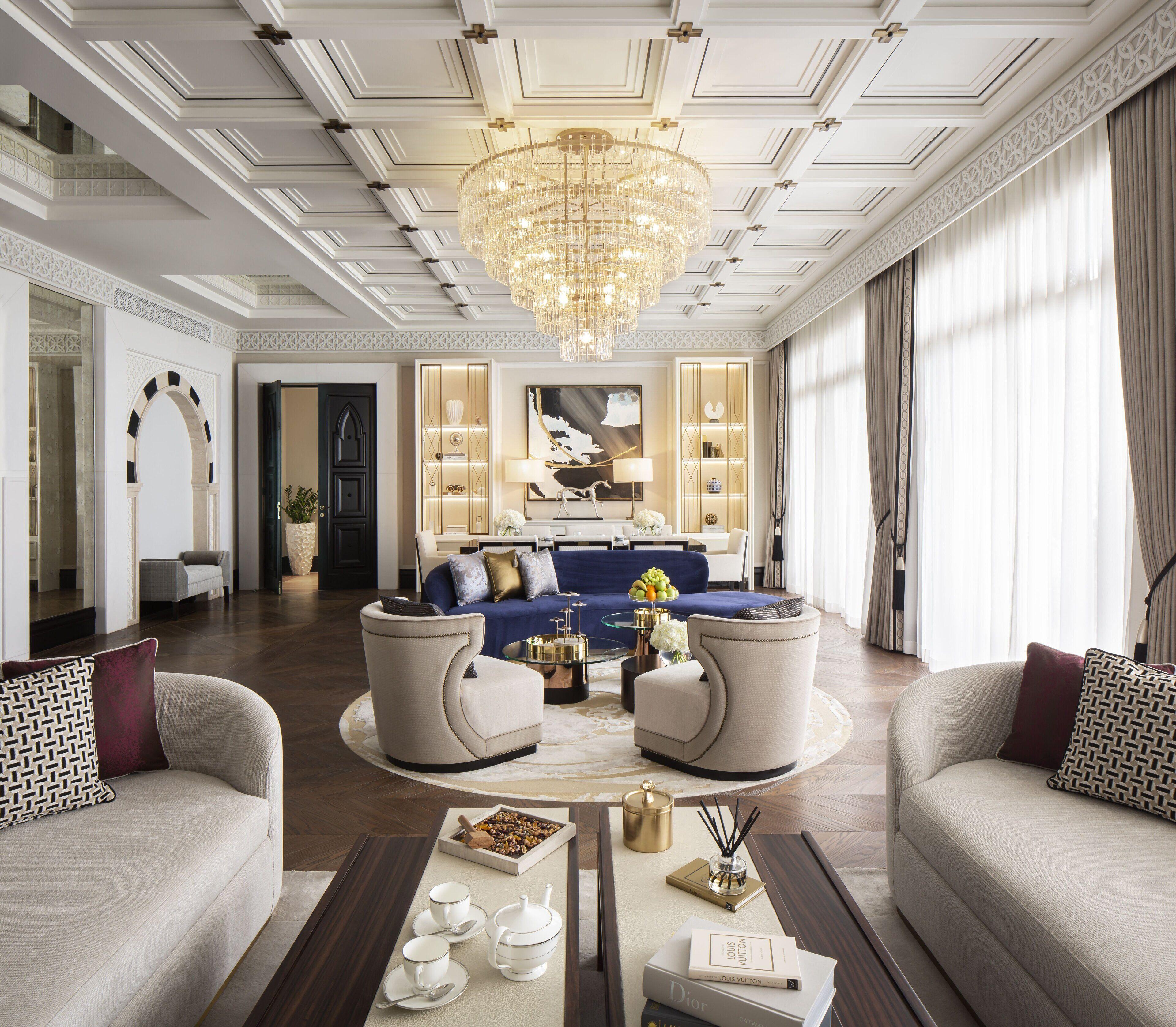 Royal Suite Airport Transfers Suite Benefits,1378421681:JPEG