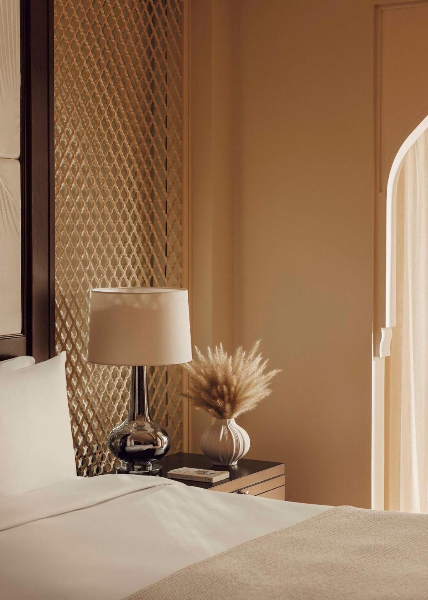 Palm Manor Premiere King Room UAE Resident UAE ID Mandatory,1710602482:JPEG