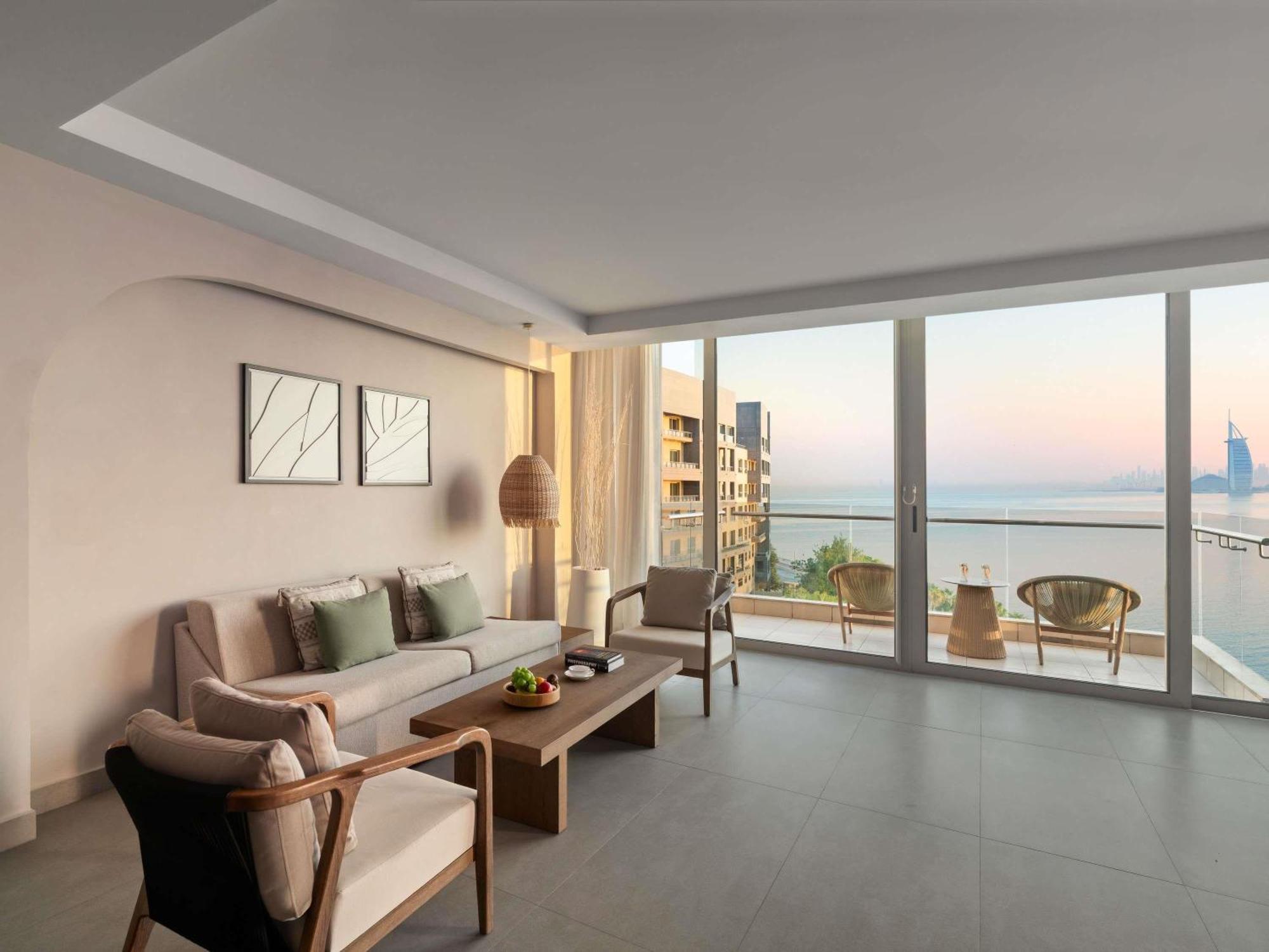 Senior Suite Sea View,1739416763:JPEG
