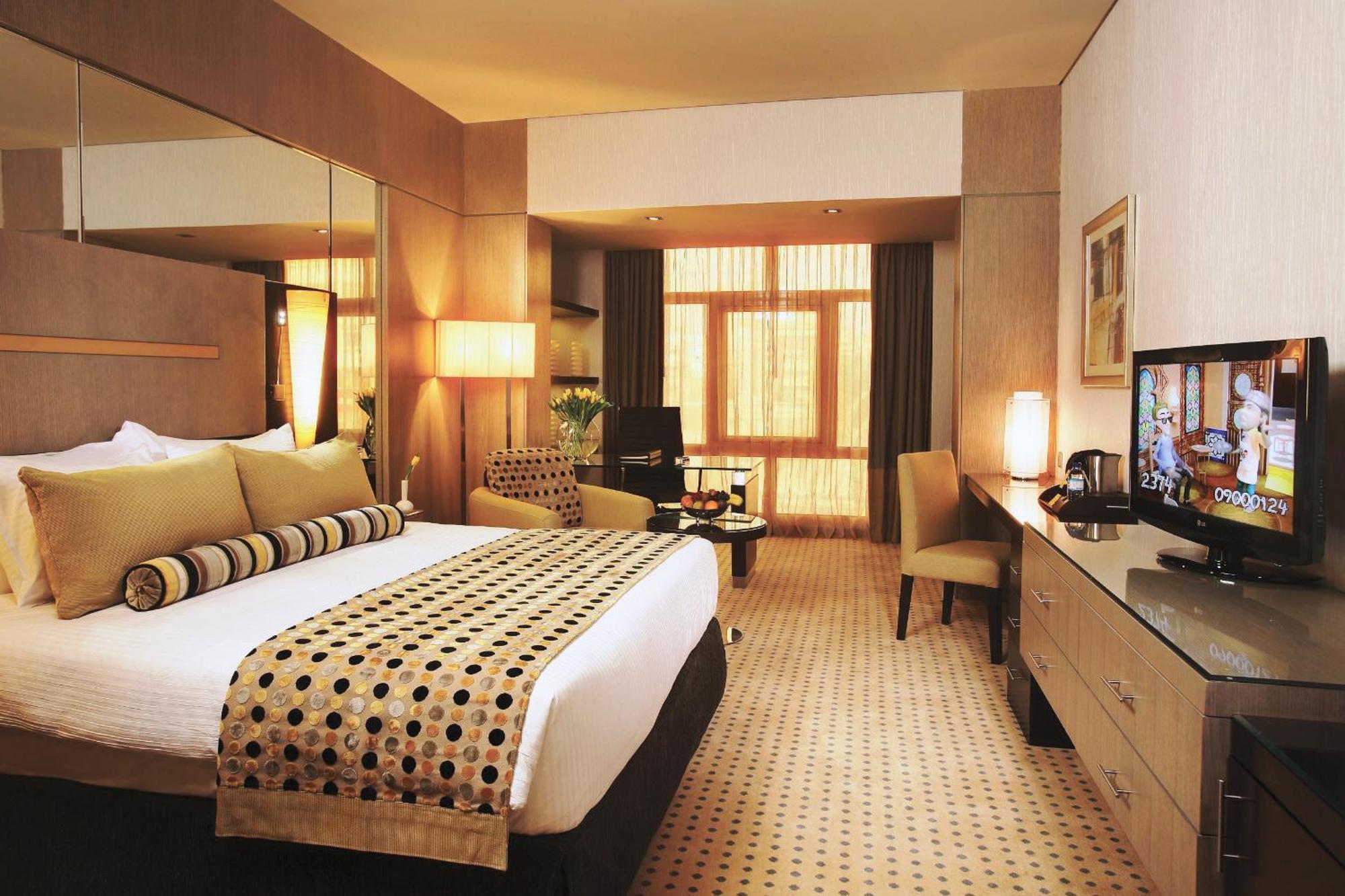Deluxe King Suite,1379001689:JPEG
