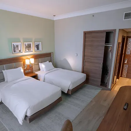Hilton Garden Inn Dubai Deira-2